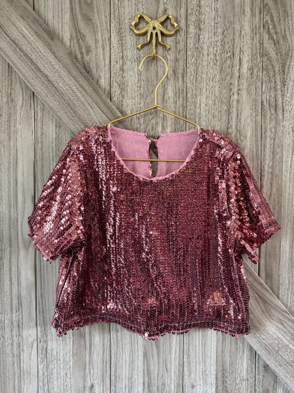 Boutique Women's Mauve Pink Sequin Short Sleeve Boxy Crop Top